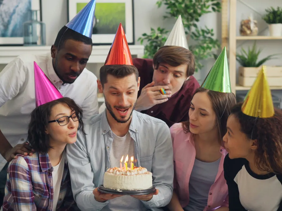 Custom birthday songs - personalized music for birthday celebrations